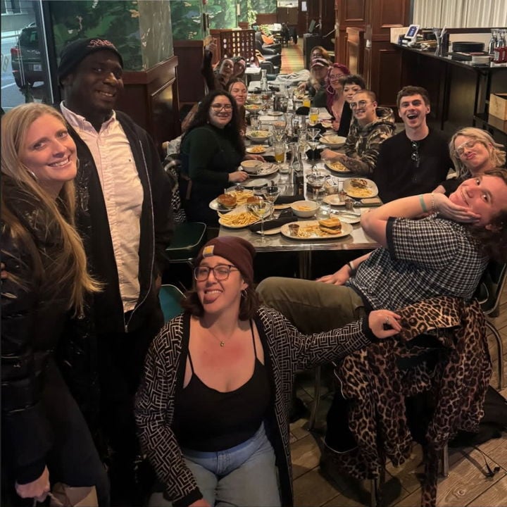 NESWS attendees connect over dinner after a full day of programming.